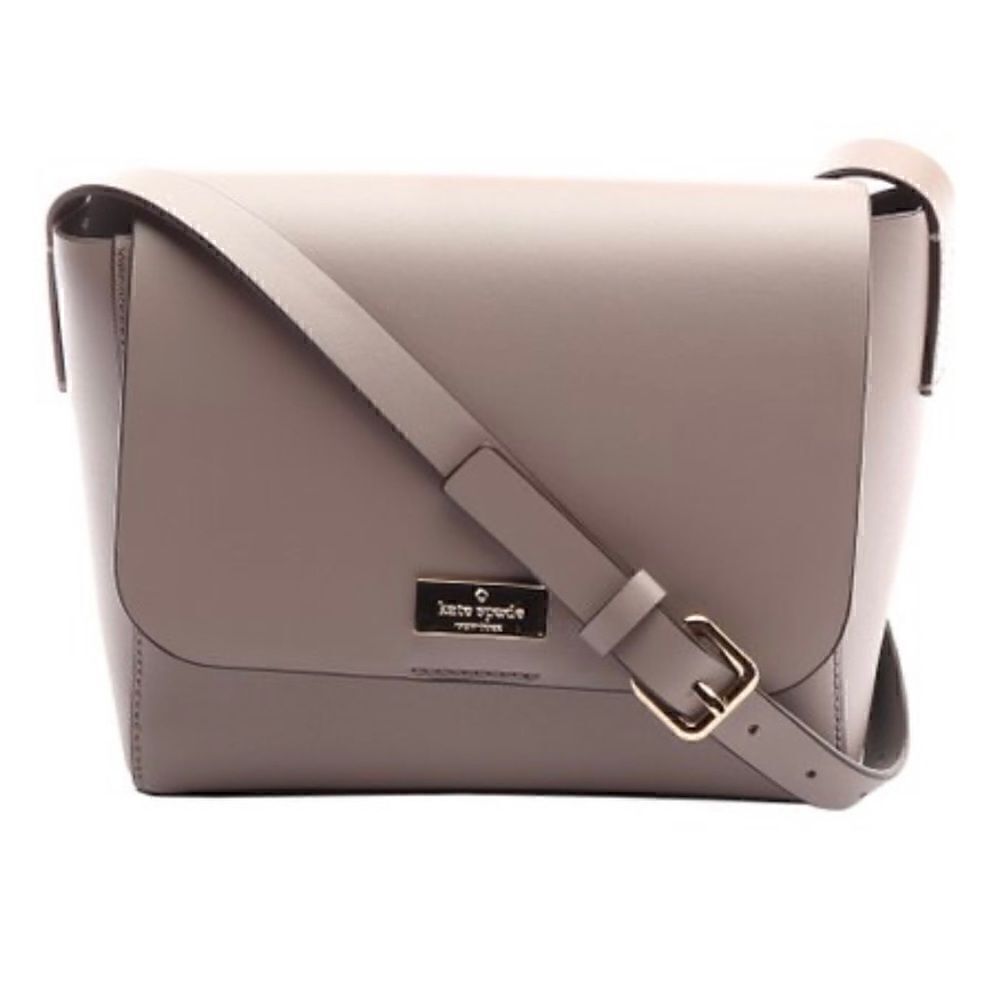 Kate spade city scape Caressa
Putnam Crossbody purse / Pristine